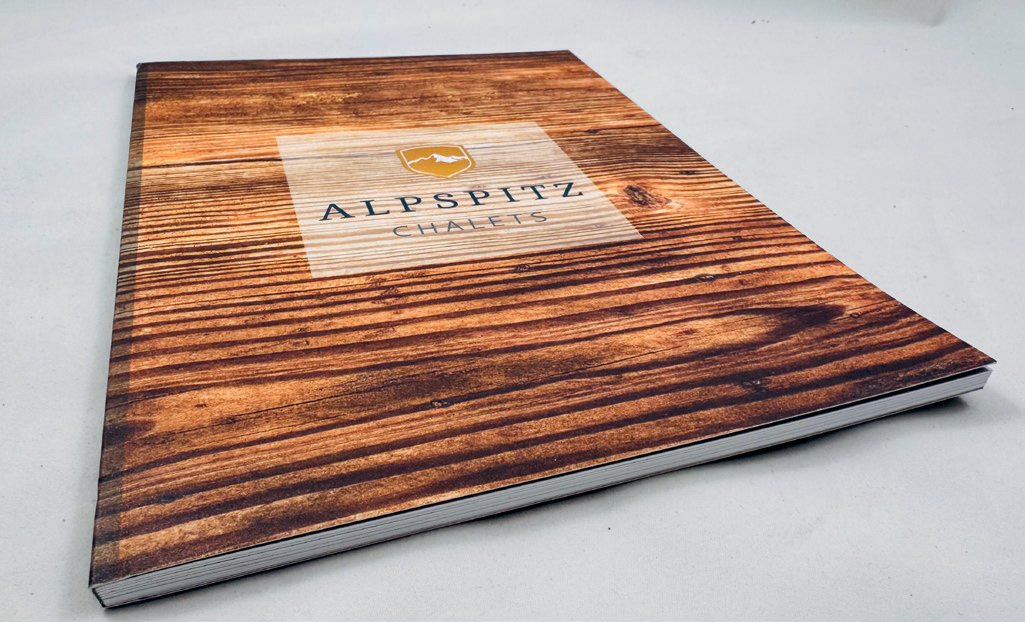 Imagebroschüre mit Softcover in Holzoptik